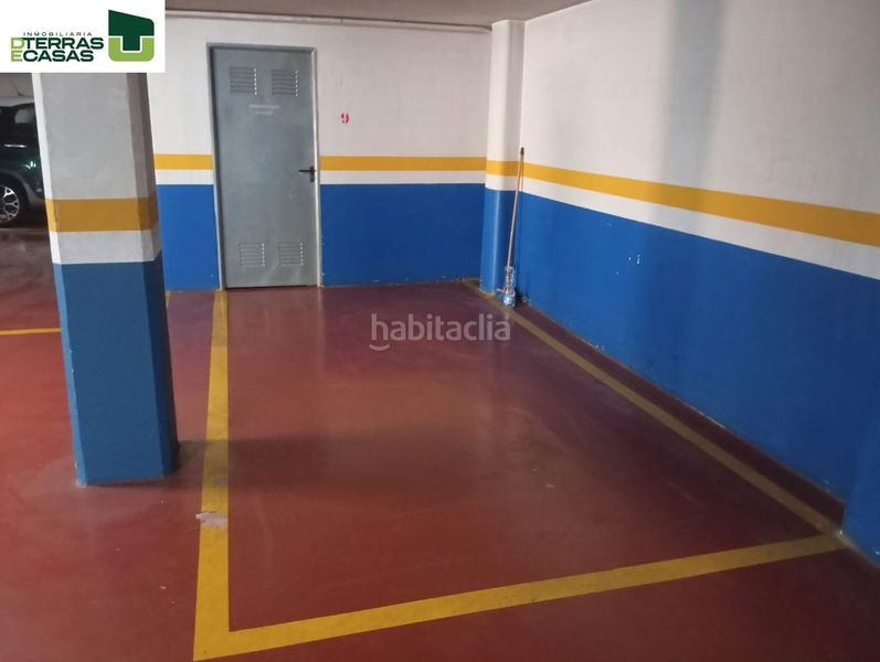 Foto c558854d-e73d-4950-b568-03af0839c9fc. Pis amb calefacció aparcament a Zona Fernández Labreda Pontevedra