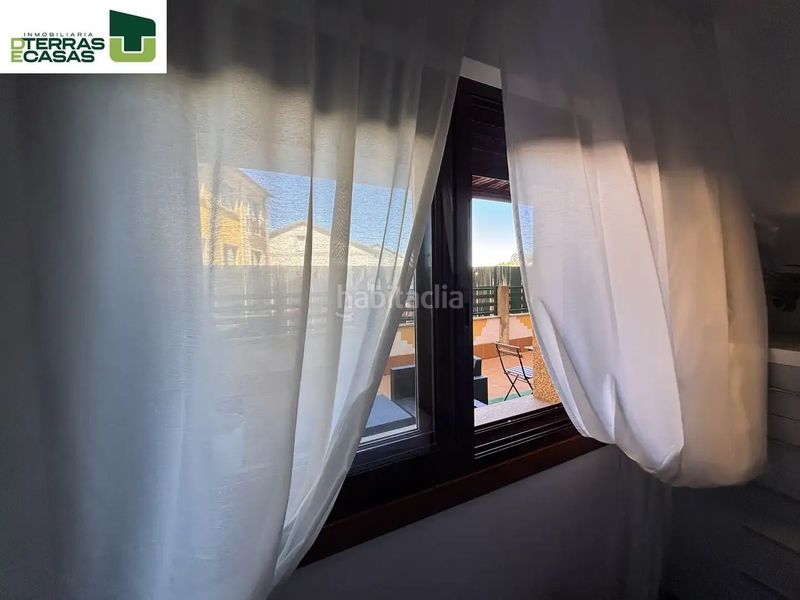Foto 5e8d594e-6ad2-410a-b397-87d50c62f69b. Etagenwohnung mit parking in Grove (O)