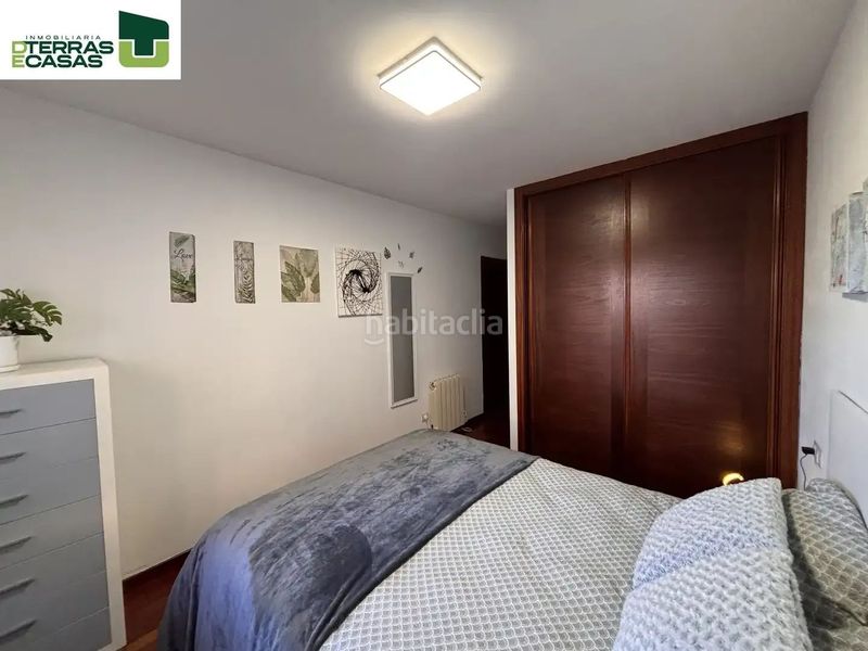 Foto db0a4d6e-c8c9-40d1-bfac-3b14c2dc4750. Etagenwohnung mit parking in Grove (O)