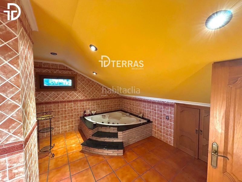 Foto 80d5a606-be38-42ab-a156-ddf1b50b2d41. Chalet  independiente en Redondela