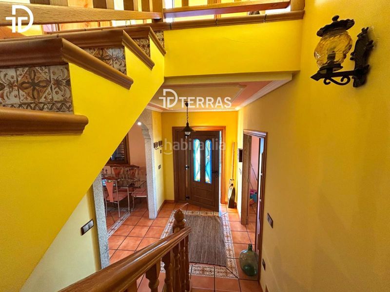 Foto bfac9efd-06a1-41bb-bdeb-944443837f9a. Chalet  independiente en Redondela