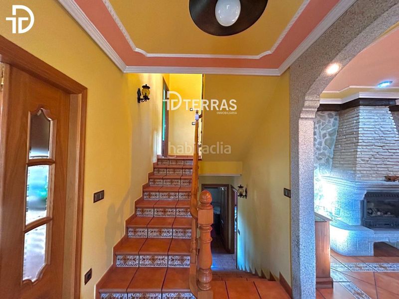 Foto e59dff44-3bac-4f9a-a2c4-78155e75f910. Chalet  independiente en Redondela