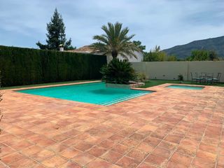 Appartement à Murla. Amplio apartamento con terraza privada, piscina comunitaria y pl