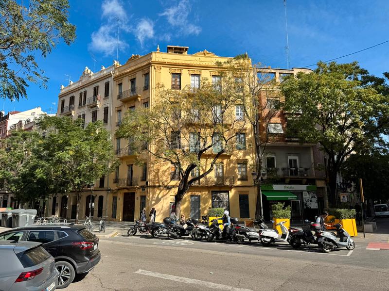 Foto a9a31e16-7912-4b80-822d-9f754ec846a2. Edificio se ofrece un edificio con licencia para un apartahotel exclusivo, ubicado en la calle juan llorens, 45, . en Valencia
