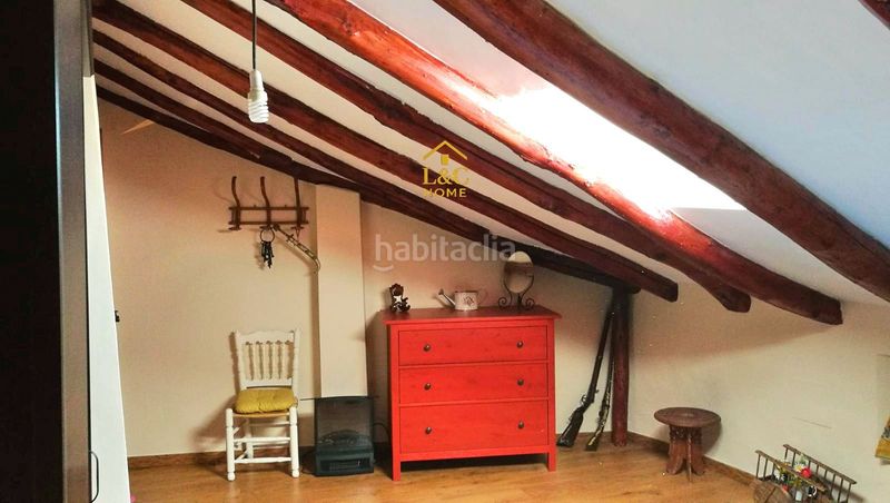 Foto 558a37af-50f6-4da7-824c-19535b35093b. Casa amb aparcament a Almazul