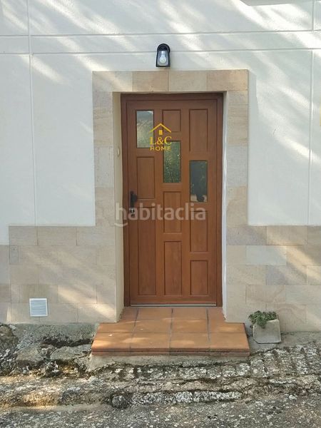 Foto 567ab1e2-fb82-4ef0-a023-2c699921ae37. Casa amb aparcament a Almazul