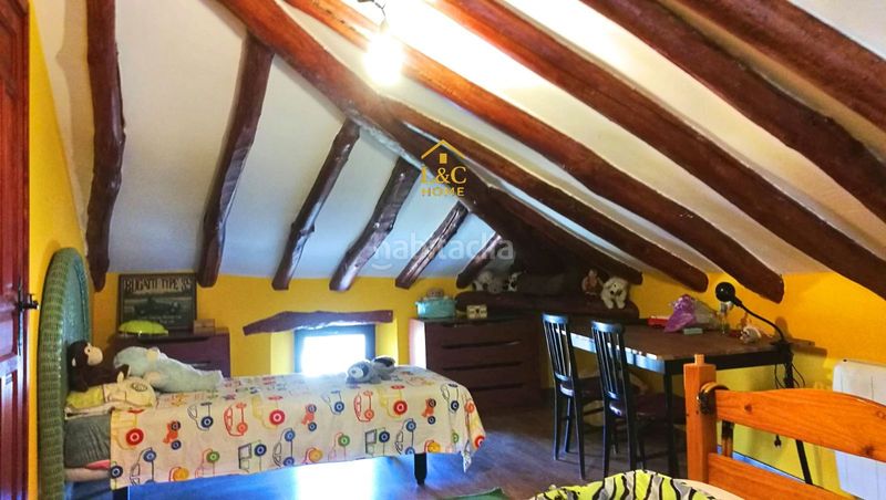 Foto 8c576652-ad01-4140-9cda-f618a2675bd8. Casa amb aparcament a Almazul
