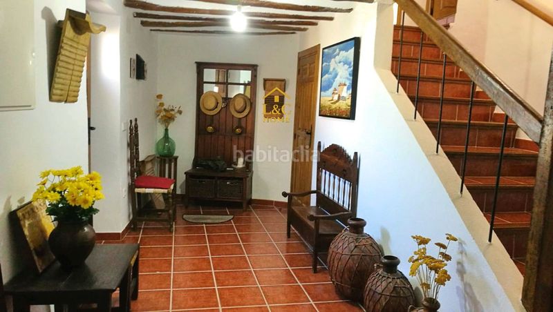 Foto 8da70580-4899-451b-af6a-771961c051e7. Casa amb aparcament a Almazul