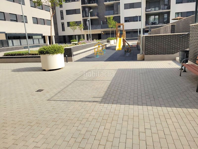 Foto a4e9ff91-89cf-4ddb-8598-294e73eb43ee. Pis amb calefacció aparcament piscina a Centro Rivas - Vaciamadrid