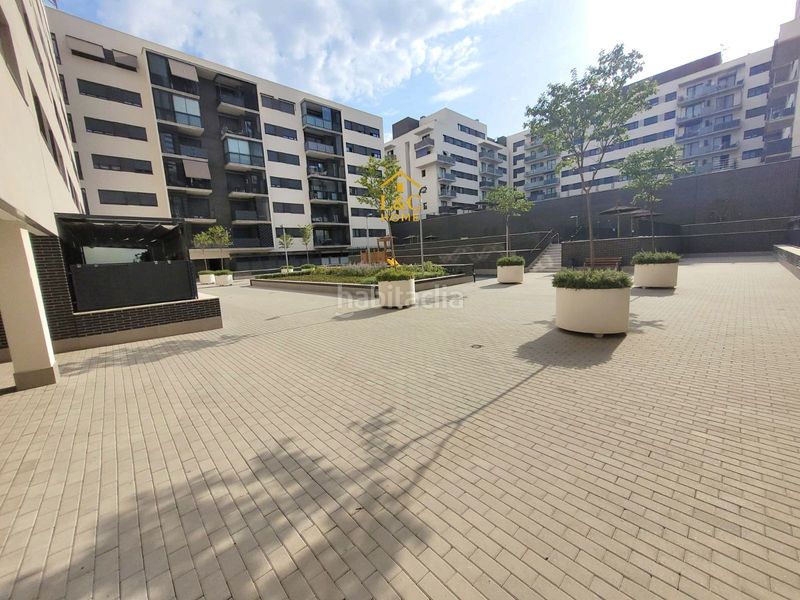 Foto e0aa1c96-0e38-4409-8e0d-f5ed0c8742aa. Pis amb calefacció aparcament piscina a Centro Rivas - Vaciamadrid