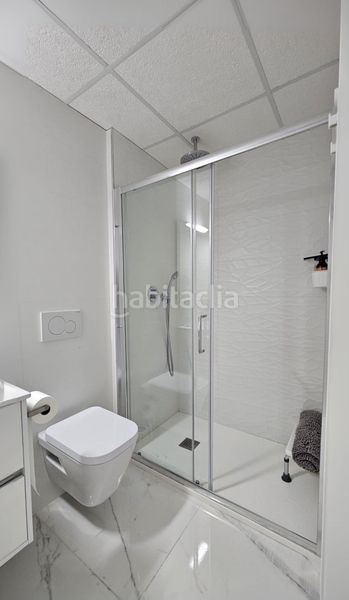 Foto f39b5f34-d750-4526-ace5-c72e1e627359. Apartament amb aparcament piscina a La Florida Orihuela