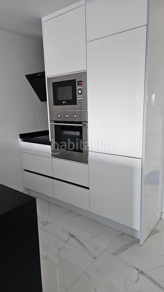 Foto fd045c68-190c-4ce6-8b09-565de7e63abc. Apartament amb aparcament piscina a La Florida Orihuela