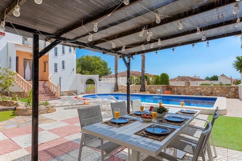 Foto 293d8342-f4da-4243-aa3d-4d7040dab1ef. Chalet in calle mimosa 64 in El Pinar de Campoverde Pilar de la Horadada