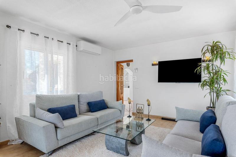 Foto f891572b-7c25-42ca-895b-90c327851575. Chalet in calle mimosa 64 in El Pinar de Campoverde Pilar de la Horadada