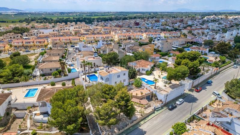 Foto 3e7b8ac3-ec5e-4f82-a9cd-4ea2e6797c19. Xalet a calle mimosa 64 a El Pinar de Campoverde Pilar de la Horadada