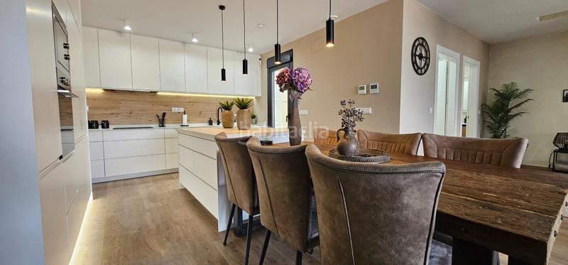 Foto a8b81eb0-5859-441d-a3dc-2c33f4435696. Chalet moderna villa con piscina, solárium y paneles solares en excelente ubicación costa blanca sur en Dolores