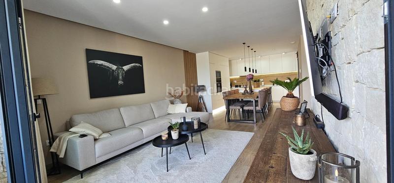 Foto b2ab2a42-e238-42ed-a9d1-906f370b6dc5. Chalet moderna villa con piscina, solárium y paneles solares en excelente ubicación costa blanca sur en Dolores