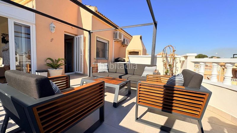 Foto 1be9ed9e-4fe8-4101-ba4f-12ec6b6e3e59. Casa amb aparcament piscina a Lomas de Cabo Roig - Los Dolses Orihuela
