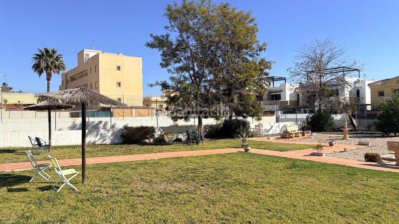 Foto 8c608199-cd21-454f-9823-0d70bff20cf5. Casa amb aparcament piscina a Lomas de Cabo Roig - Los Dolses Orihuela