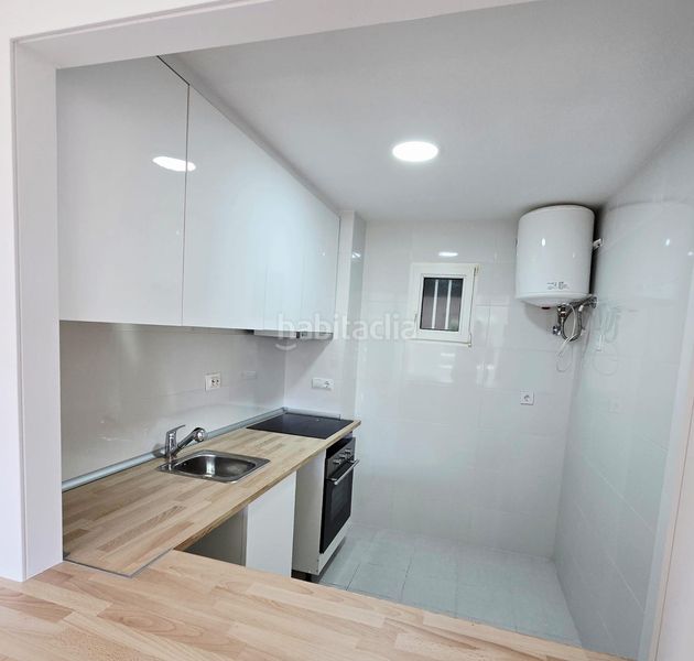 Foto 1a5688a5-4f66-43c6-9d1d-b8d2f08e5524. Apartament amb calefacció piscina a Campoamor Orihuela