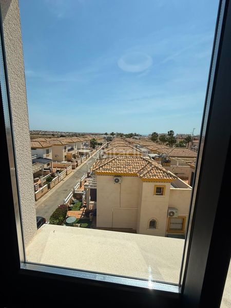 Foto e8b5c81b-05e1-4955-ad98-6b9b76739983. Apartament amb aparcament piscina a Lomas de Cabo Roig - Los Dolses Orihuela