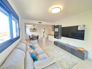 Apartament en Villamart�n-Las Filipinas. Apartamento de lujo seminuevo en exclusiva urbanizaci�n de villa