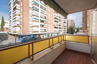 Piso  Calle de fermín caballero. ¡vive la tranquilidad y comodidad en el corazón de la paz!