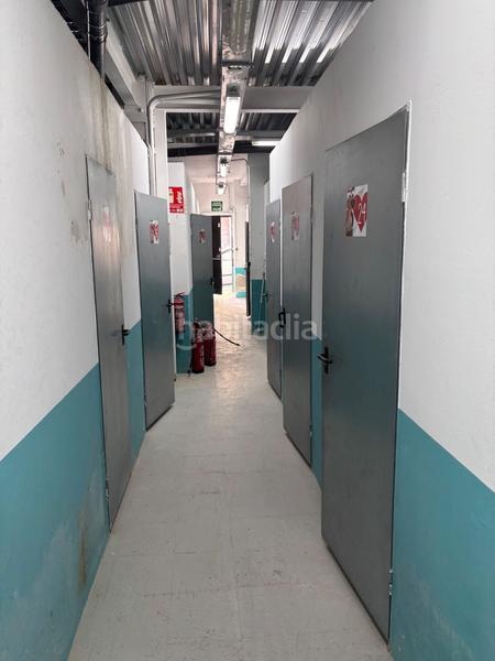 Foto b243b334-dd0c-427e-b8ba-dd53759dd77b. Locale commerciale in Suárez Málaga