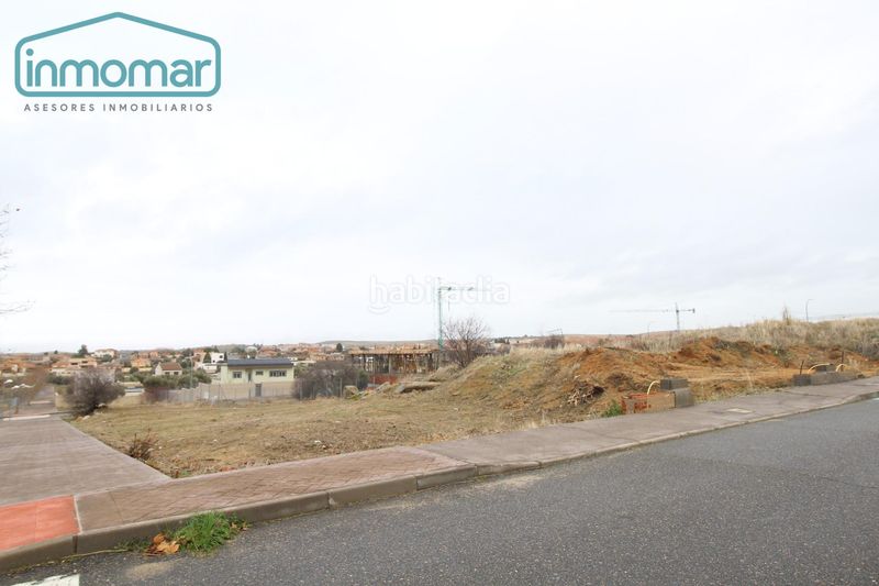 Foto d60e0cdb-ba8f-432f-80a7-ec9b11fdc396. Terreny residencial a Argés