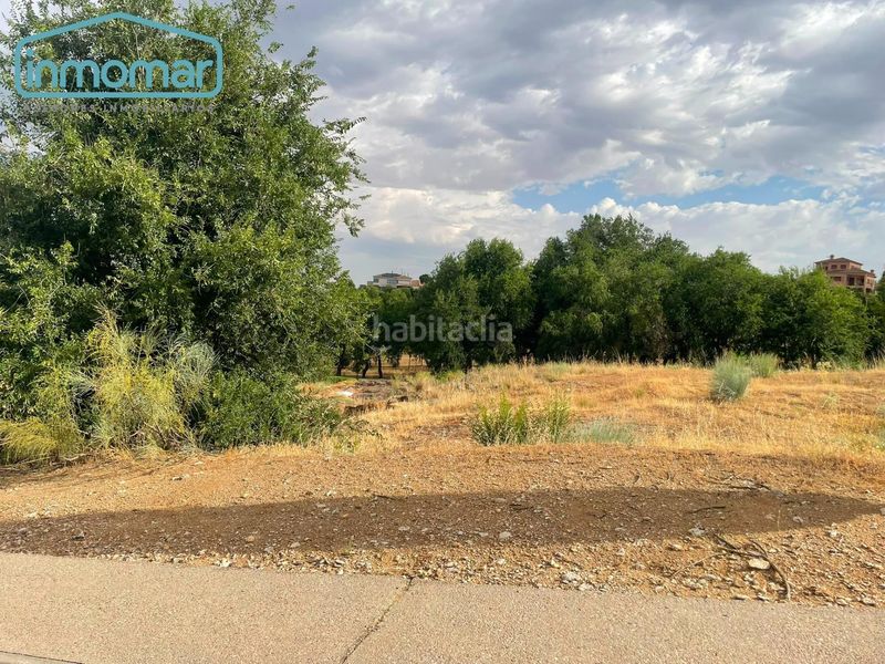Foto f2d9cf70-34e0-4a96-81ae-f21b6d8c2788. Terreny residencial a Layos