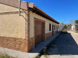 Casa a El Mirador Pozo Aledo. Exclusiva! casa con terreno rústico en san javier  lista para en