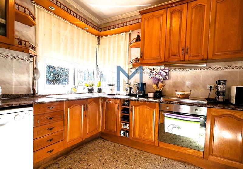 Foto 6fb53fe6-2a4f-4629-a1e1-776b81241ec8. House with fireplace heating parking pool in Montbarbat Maçanet de la Selva