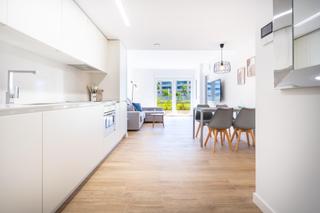 Rez-de-chaussée à Punta Prima. Exclusivo apartamento en planta baja  residencial posidonia, pun