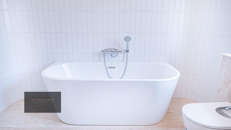 Foto b39444b1-088c-48a7-99be-b072665e8041. Xalet amb piscina a Cabo Roig Orihuela