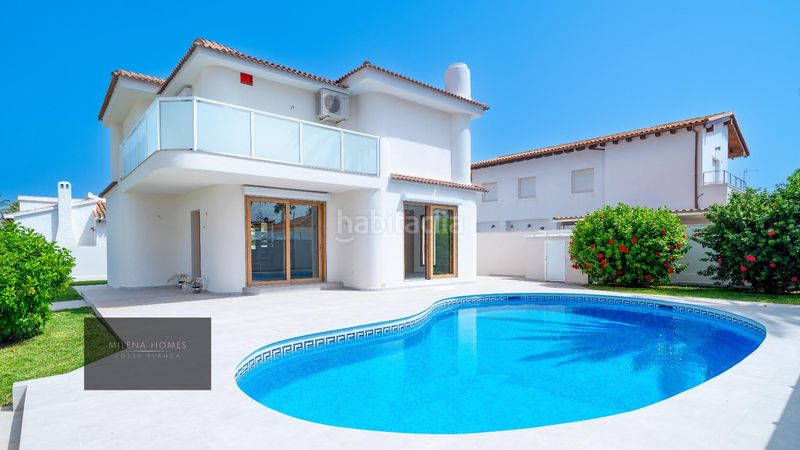 Foto cd6c980f-6ff8-4e6a-b1d6-445c4d75aae3. Xalet amb piscina a Cabo Roig Orihuela