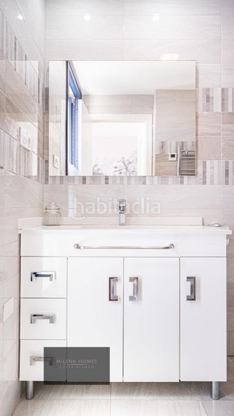 Foto 2bef26a9-b7fc-4c70-981f-a4353a297b6e. Àtic amb calefacció aparcament piscina a Punta Prima Torrevieja