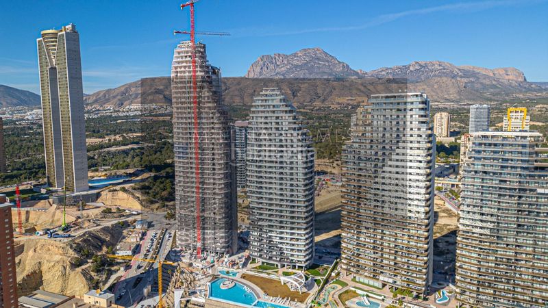 Foto 01b0babe-3eac-4070-a3ed-e6c81fd0f31d. Apartament amb aparcament piscina a Playa Poniente Benidorm