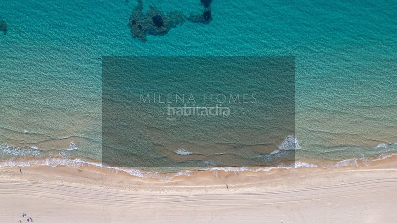 Foto 2d9f63bb-6e0b-42a6-af6f-206dfdad9603. Apartament amb aparcament piscina a Playa Poniente Benidorm