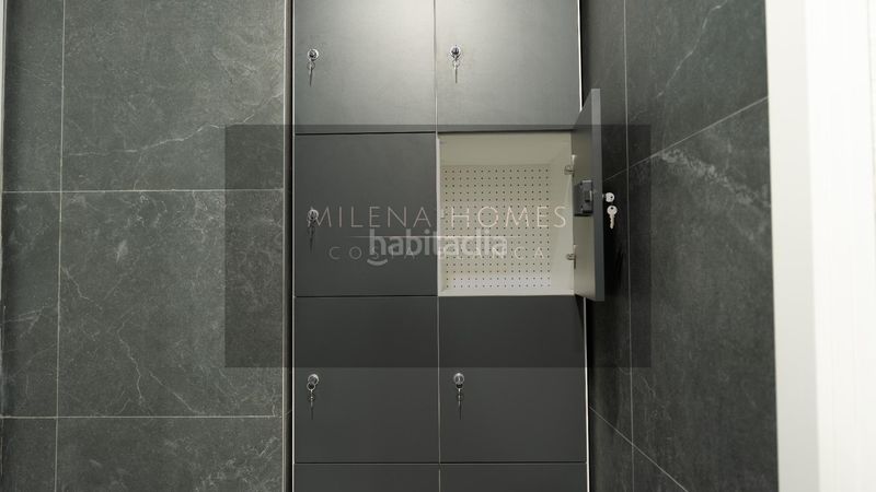 Foto 7dd8b685-1bfb-4775-b272-9efc4b3d2fa8. Apartament amb aparcament piscina a Playa Poniente Benidorm