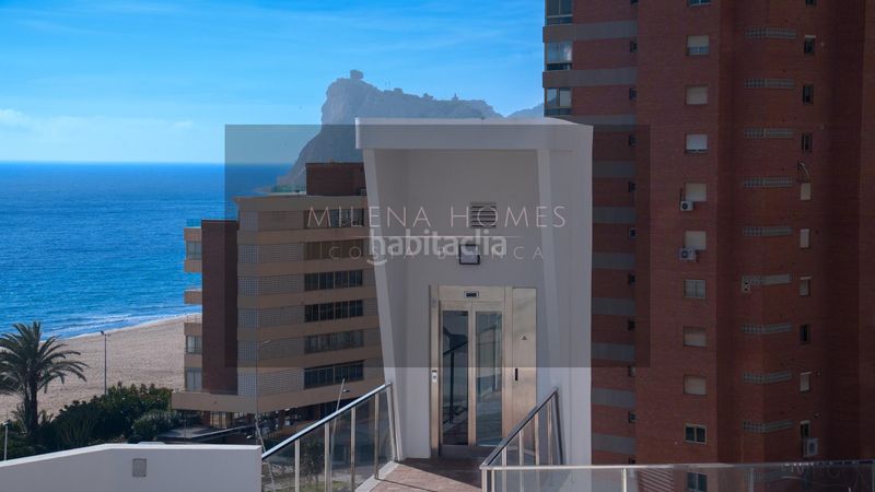 Foto 928477ee-1f3d-4c1b-a178-1f3511c4df54. Apartament amb aparcament piscina a Playa Poniente Benidorm