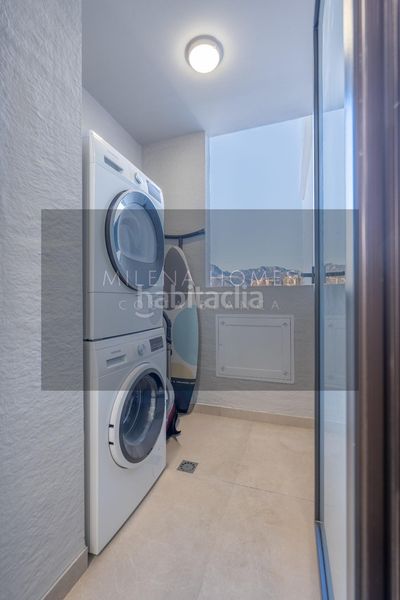 Foto bfce72f7-4057-4a91-bb5f-437172210dfe. Apartament amb aparcament piscina a Playa Poniente Benidorm