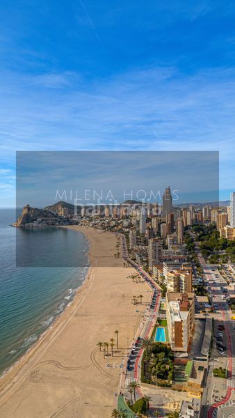 Foto e89b8b3b-1c43-4510-a520-fcc1adb53f6a. Apartament amb aparcament piscina a Playa Poniente Benidorm