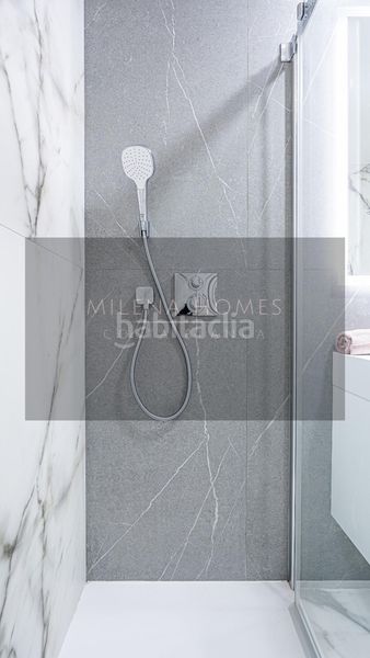 Foto ef7f9a6a-7891-4c2f-b11b-3d0bbe699082. Apartament amb aparcament piscina a Playa Poniente Benidorm