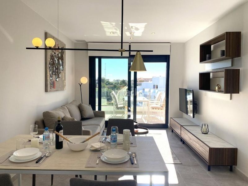 Foto 8e667f44-09fb-4225-9830-e0f87f963ecd. Apartament amb calefacció aparcament piscina a Villamartín-Las Filipinas Orihuela