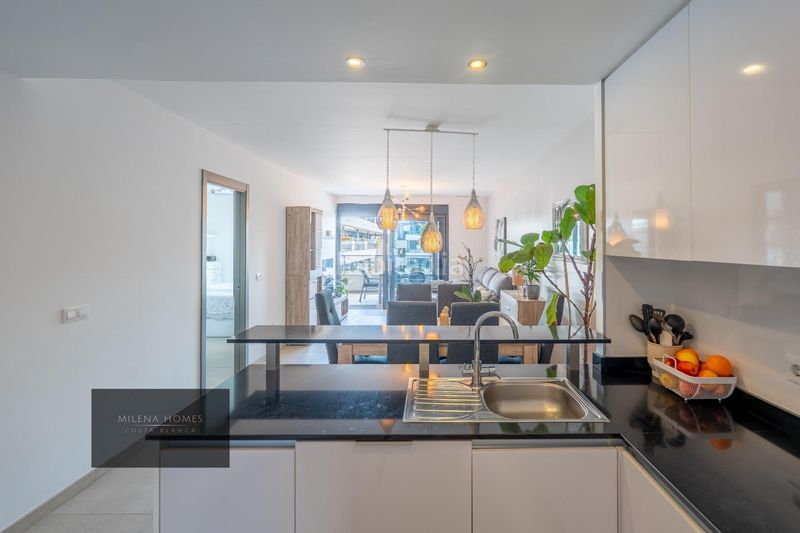 Foto f6b387b3-6e92-47d7-9154-0a14828a7c6c. Apartament amb calefacció aparcament piscina a Playa Flamenca Orihuela