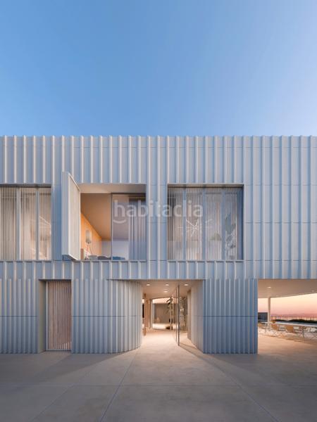 Foto 84adf307-fc6a-45eb-bf2b-f8169782ad59. Chalet with parking pool in Cabo Roig Orihuela