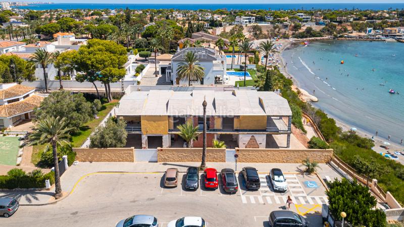 Foto 85e6d849-6c54-4554-9246-3ac2ed422fc3. Chalet with parking pool in Cabo Roig Orihuela