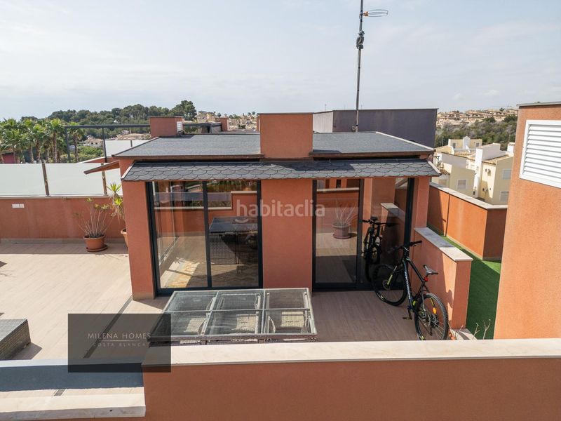 Foto 0a8e1361-1375-45a9-918a-3ec8efcb41e5. Àtic amb calefacció aparcament piscina a Villamartín-Las Filipinas Orihuela