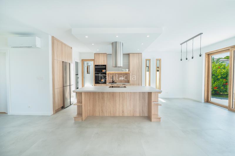 Foto 51439be7-ef01-4172-acf6-e910bdda0532. Xalet amb calefacció piscina a Cabo Roig Orihuela