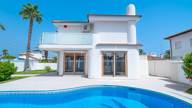 Foto b12a41e7-1418-4404-b8bf-885fada9dadb. Xalet amb calefacció piscina a Cabo Roig Orihuela